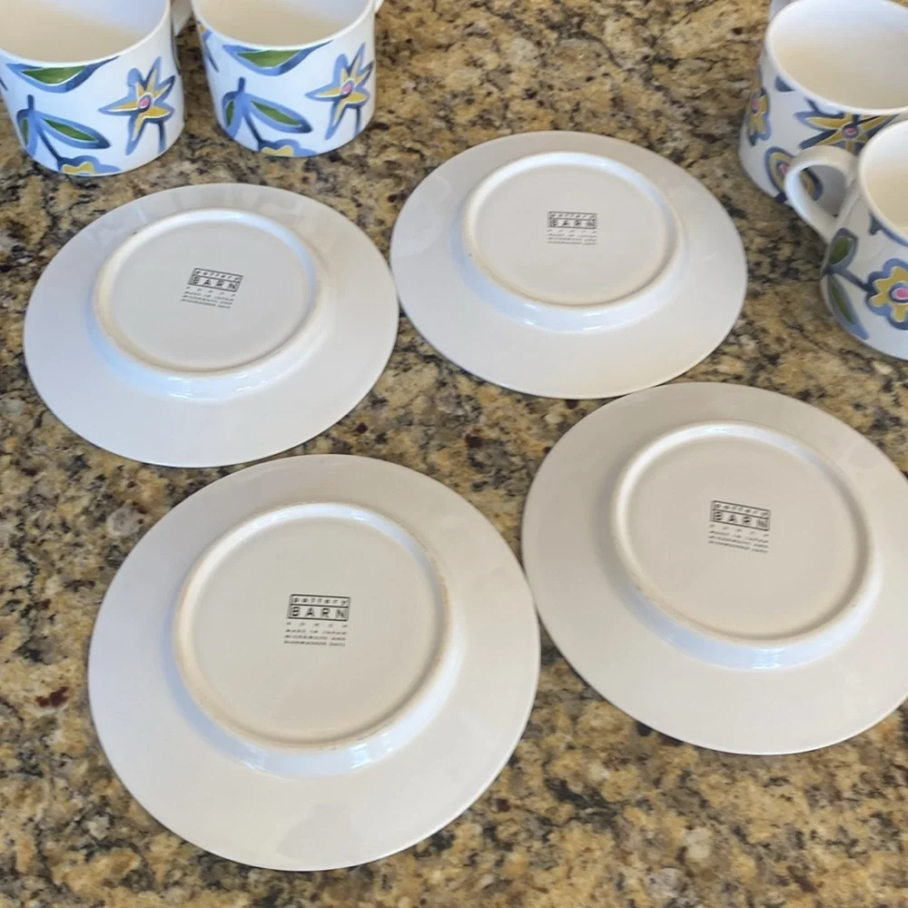 Pottery Barn off-white, Blue and Yellow Bunch, coffee/tea Mugs. Set of 4
